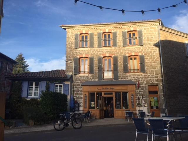 فندق Les Trois Temps Saint-Didier-sur-Rochefort المظهر الخارجي الصورة
